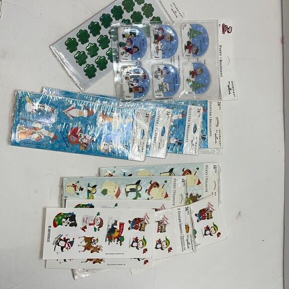 Hallmark Christmas Santa Snowman Peanuts Reward sheets Stickeroni FUZZY Glitter - Picture 1 of 11